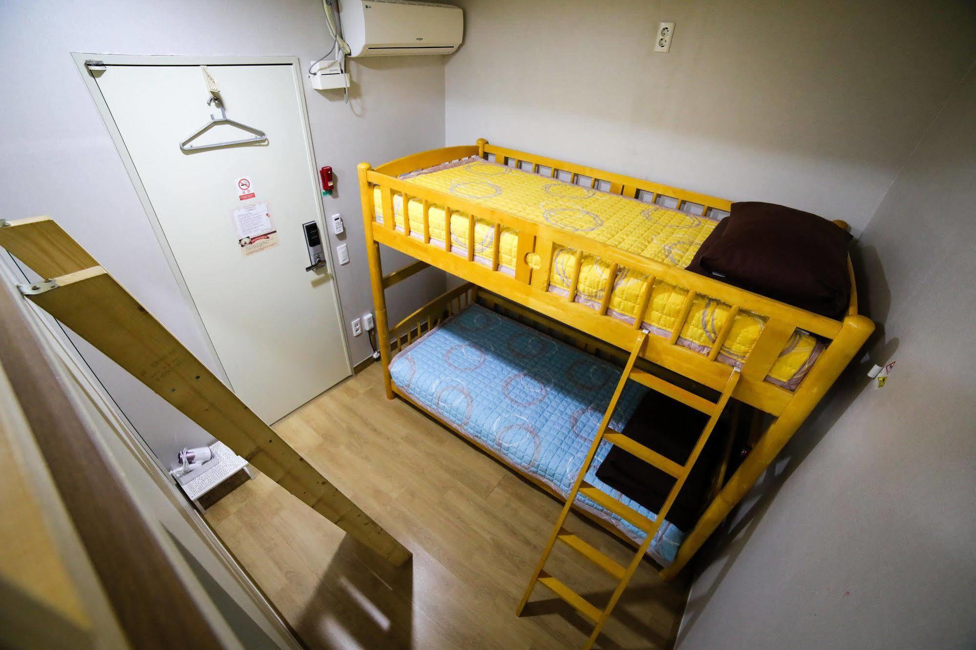 Sopoong Guesthouse Pusan Zewnętrze zdjęcie